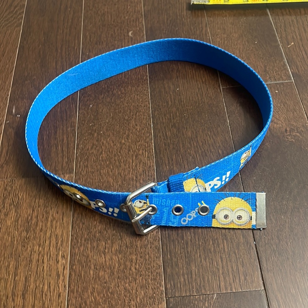 Kids 30 inch minion belt